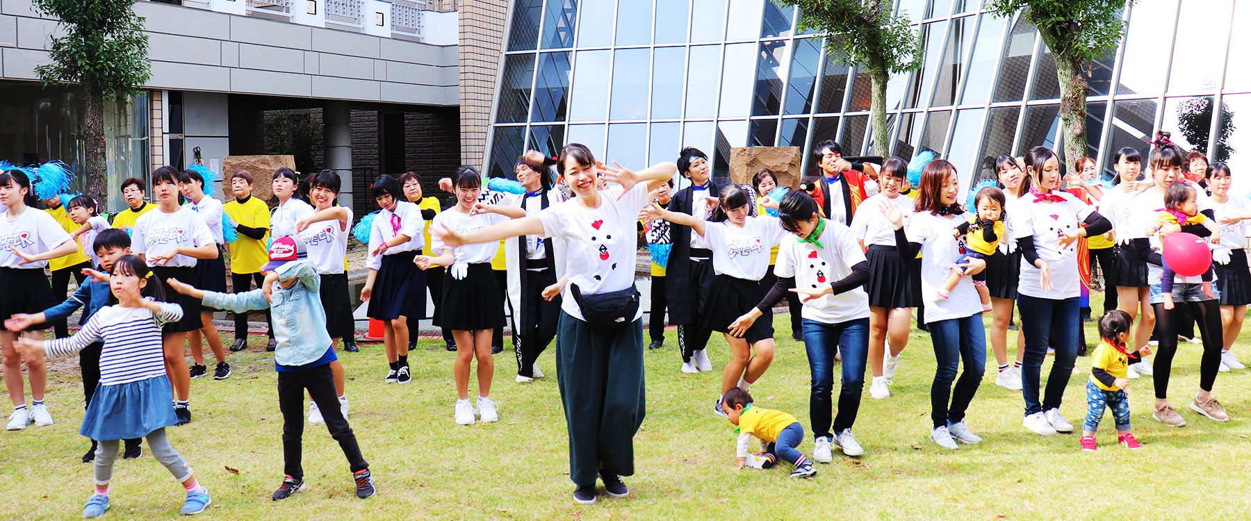 写真：ふれあい祭りの様子